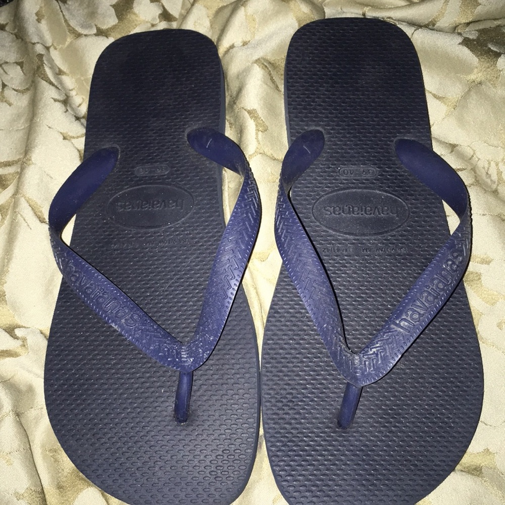 Navy Blue Havaianas Size 9/10 Women
